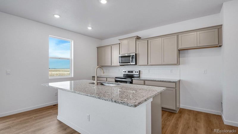 43033 Castle Stuart St, Elizabeth, CO 80107