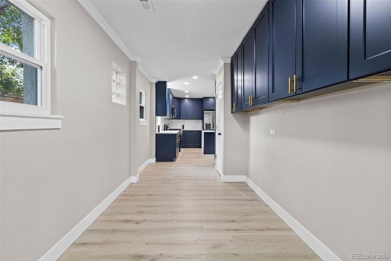 2612 Albion St, Denver, CO 80207