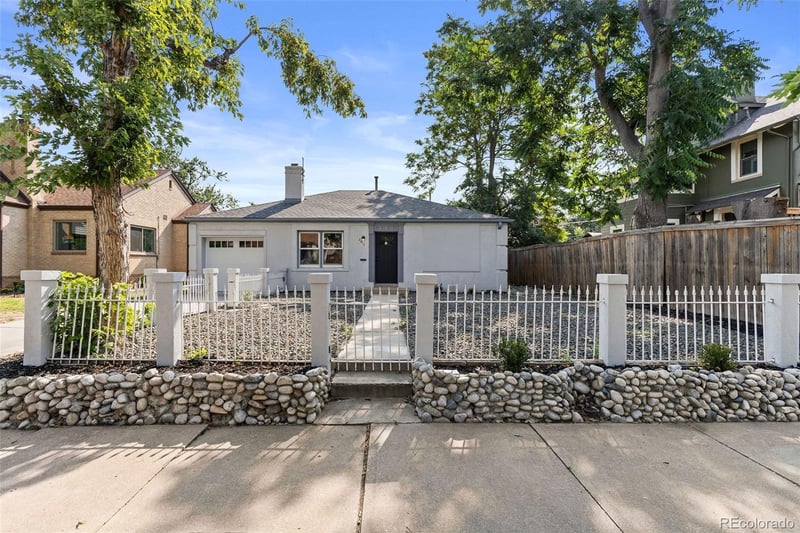2612 Albion St, Denver, CO 80207