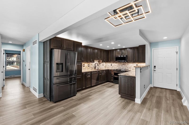 10345 Peakview Ave #A, Englewood, CO 80111