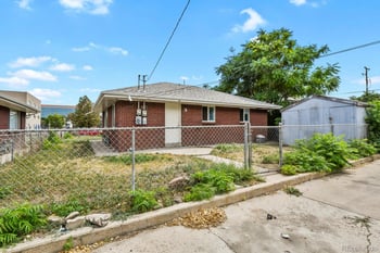 1609 - 1611 Oswego, Aurora, CO 80010