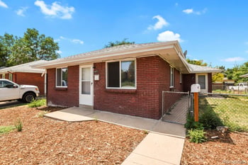1609 - 1611 Oswego, Aurora, CO 80010