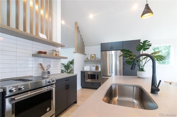1121 S Dahlia St, Denver, CO 80246