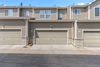 137 Foxglove Dr, Brighton, CO 80601