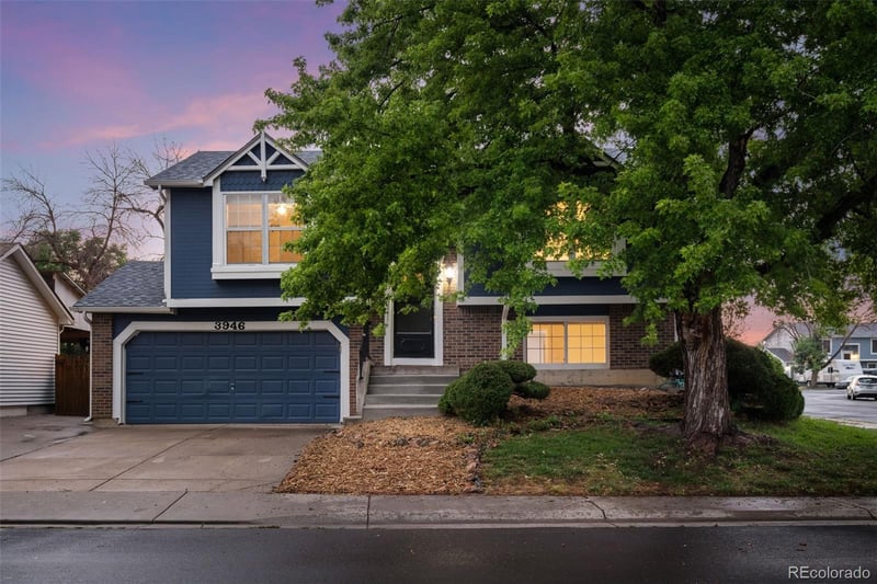 3946 S Flanders Way, Aurora, CO 80013