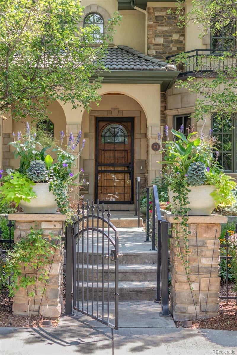 544 Adams St, Denver, CO 80206