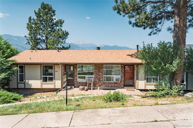610 Crown Ridge Dr, Colorado Springs, CO 80904