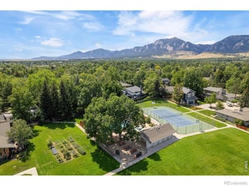 181 Pawnee Dr, Boulder, CO 80303