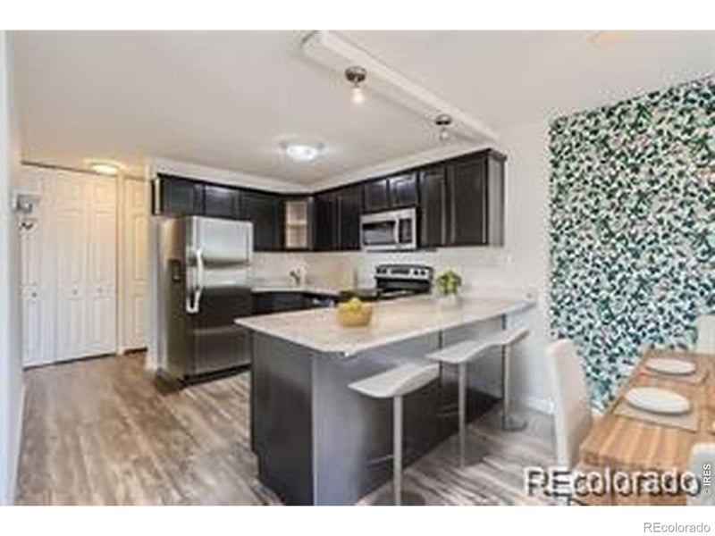 909 Logan St #A, Denver, CO 80203