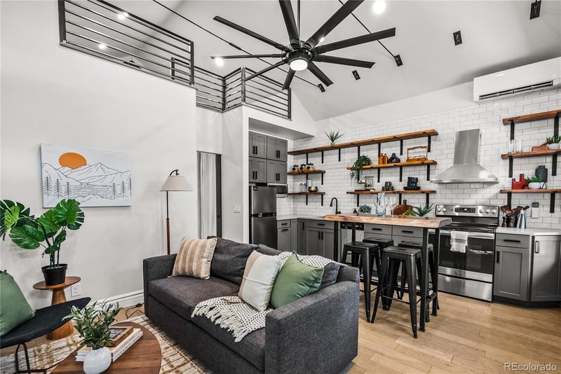 2239 N Clarkson St, Denver, CO 80205