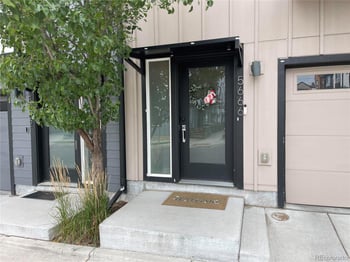 5666 W 10th Pl, Denver, CO 80214