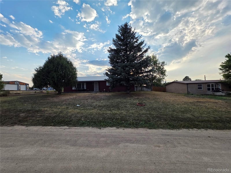 519 Dakota Ave, Simla, CO 80835