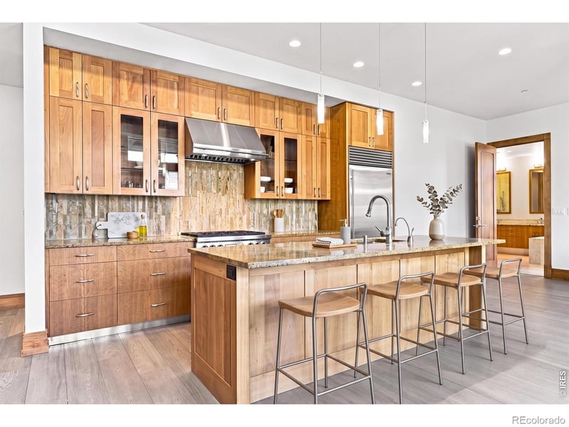 1077 Canyon Blvd #211, Boulder, CO 80302