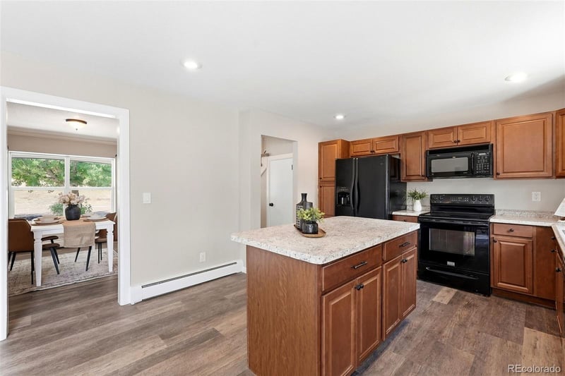 2725 Flintridge Dr, Colorado Springs, CO 80918