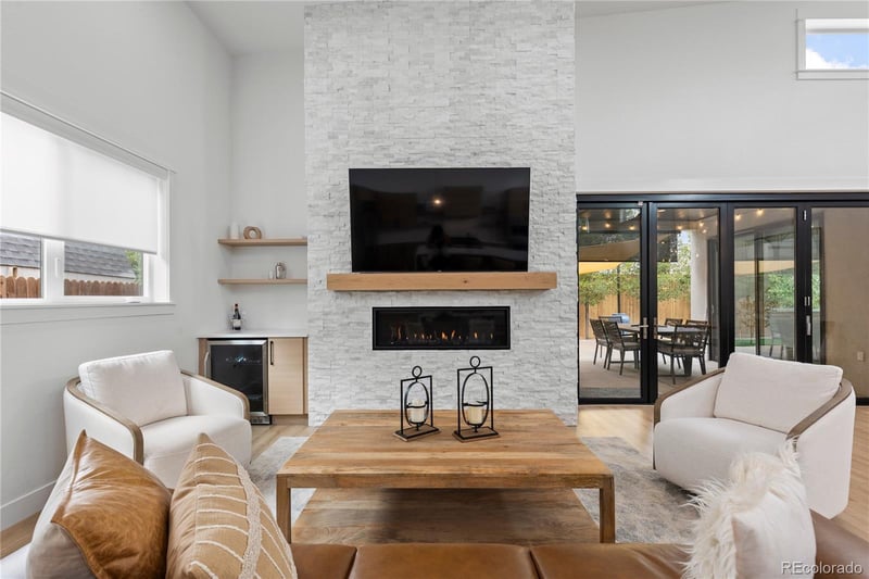 2901 S Bellaire St, Denver, CO 80222