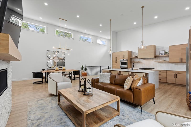 2901 S Bellaire St, Denver, CO 80222