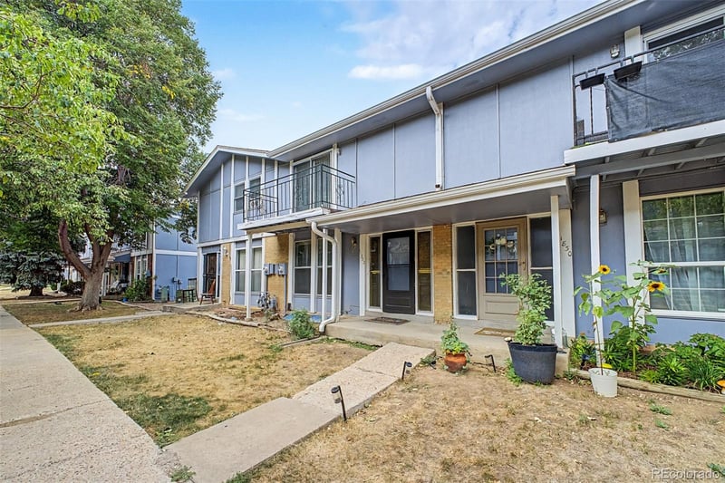 11822 E Canal Dr, Aurora, CO 80011
