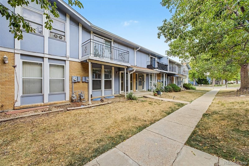 11822 E Canal Dr, Aurora, CO 80011