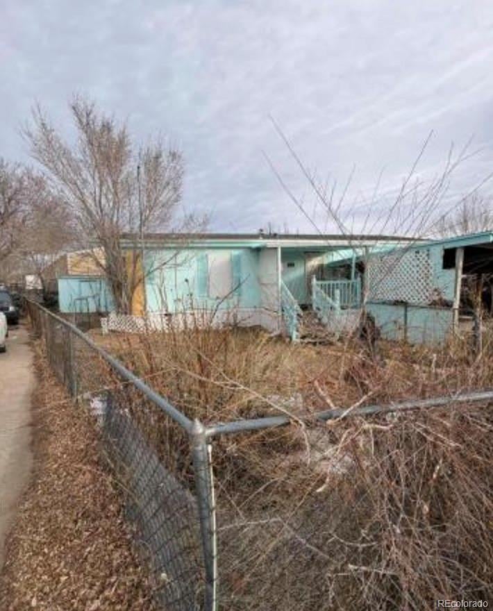 15 Zurich St, Golden, CO 80401