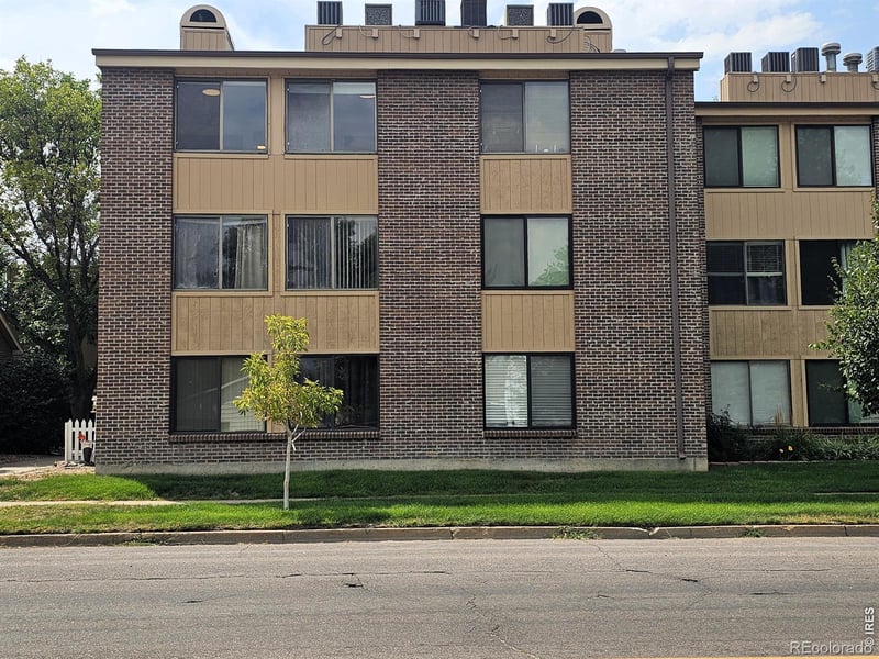 603 Park St #304, Sterling, CO 80751