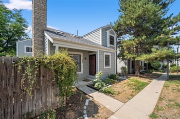 11825 E Cornell Cir, Aurora, CO 80014
