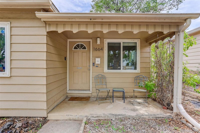 1664 Ironton St, Aurora, CO 80010