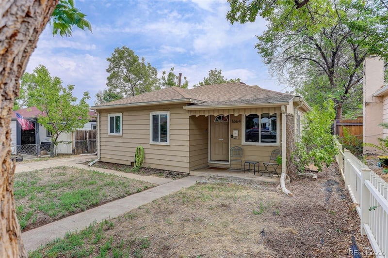 1664 Ironton St, Aurora, CO 80010