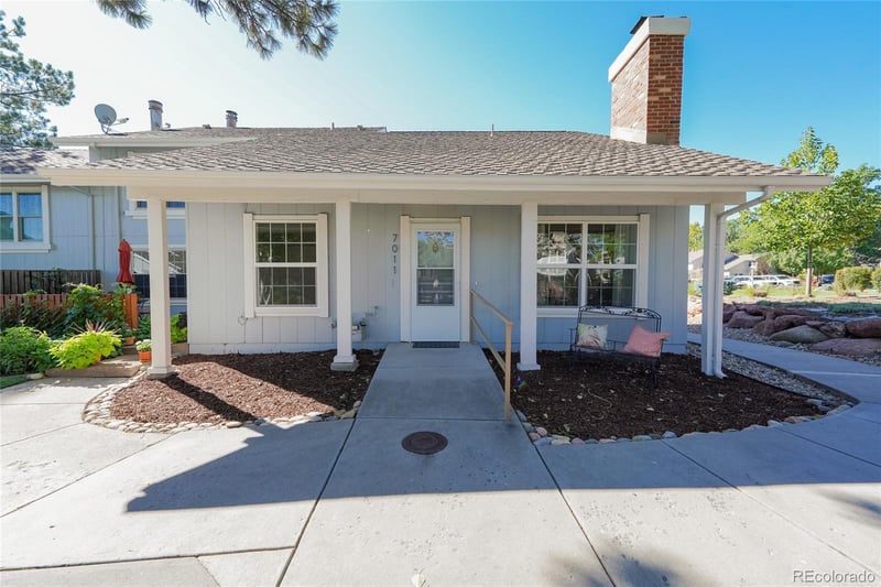 7011 S Knolls Way, Centennial, CO 80122