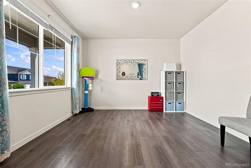 430 Thrush Pl, Johnstown, CO 80534