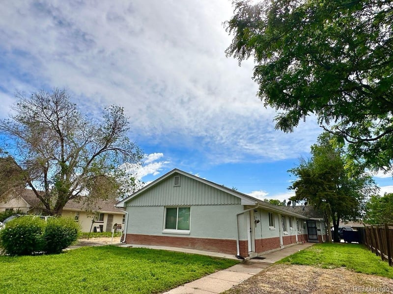 1165 Akron , Aurora, CO 80010