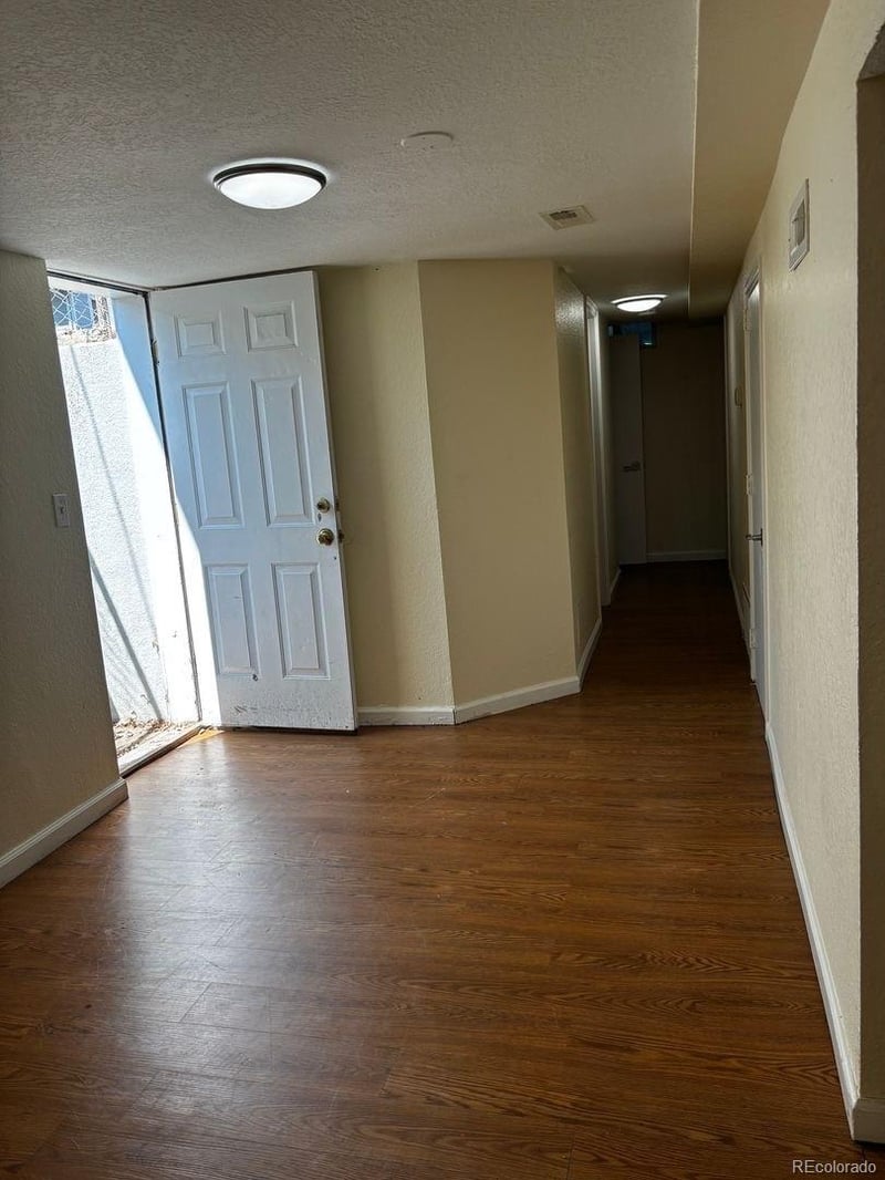1165 Akron , Aurora, CO 80010