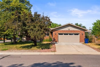 10325 W 16th Ave, Lakewood, CO 80215