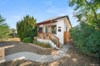 3326 S Logan St, Englewood, CO 80113