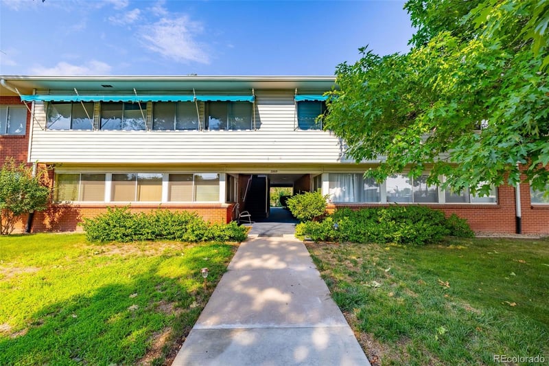 2205 S Holly St #5, Denver, CO 80222