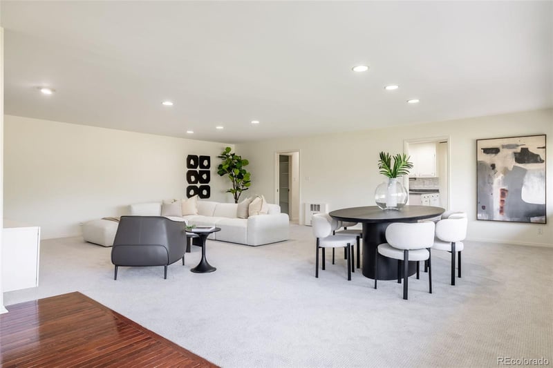 2205 S Holly St #5, Denver, CO 80222