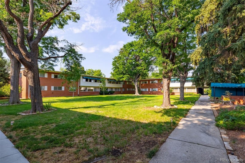 2205 S Holly St #5, Denver, CO 80222