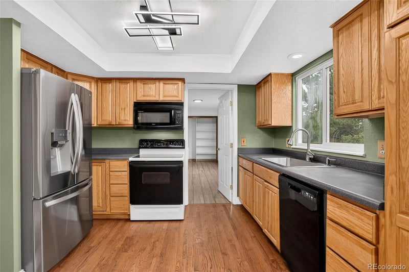 18225 Lehigh Pl, Aurora, CO 80013