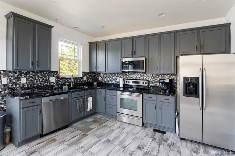 24167 E 5th Pl, Aurora, CO 80018