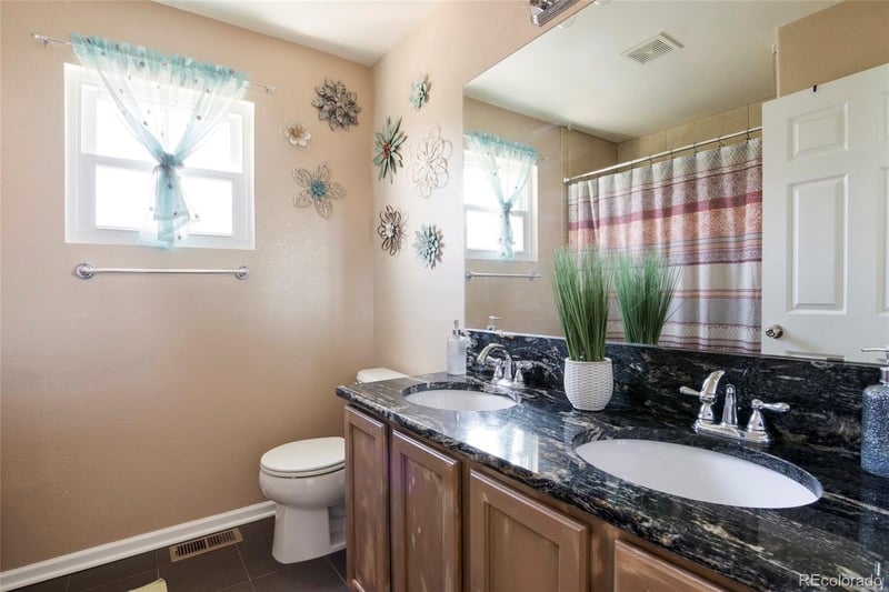 24167 E 5th Pl, Aurora, CO 80018