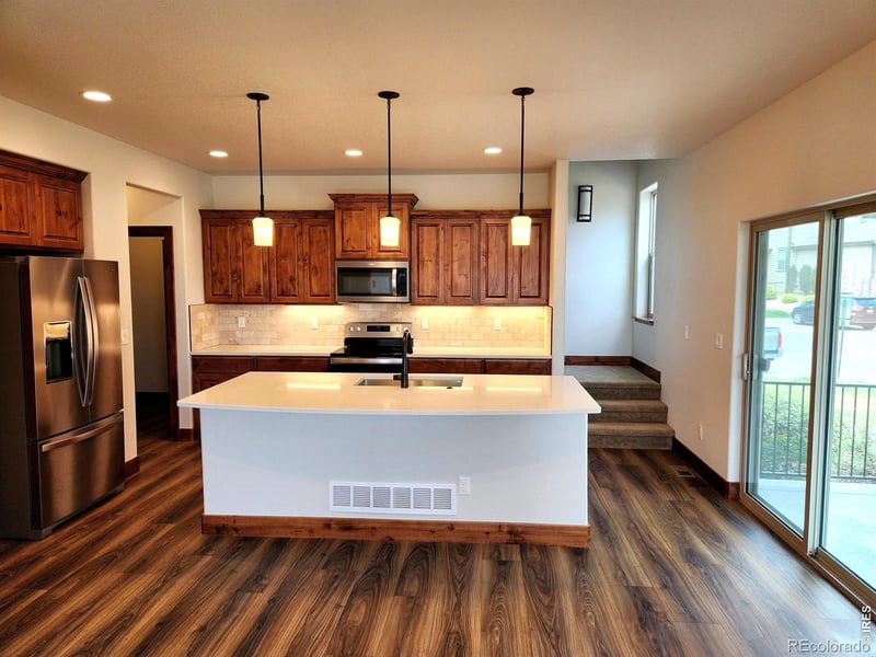 1928 Sunshine Peak Dr, Loveland, CO 80538
