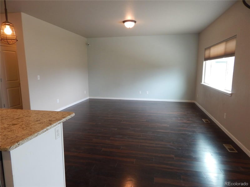 1165 Sunrise Cir, Milliken, CO 80543