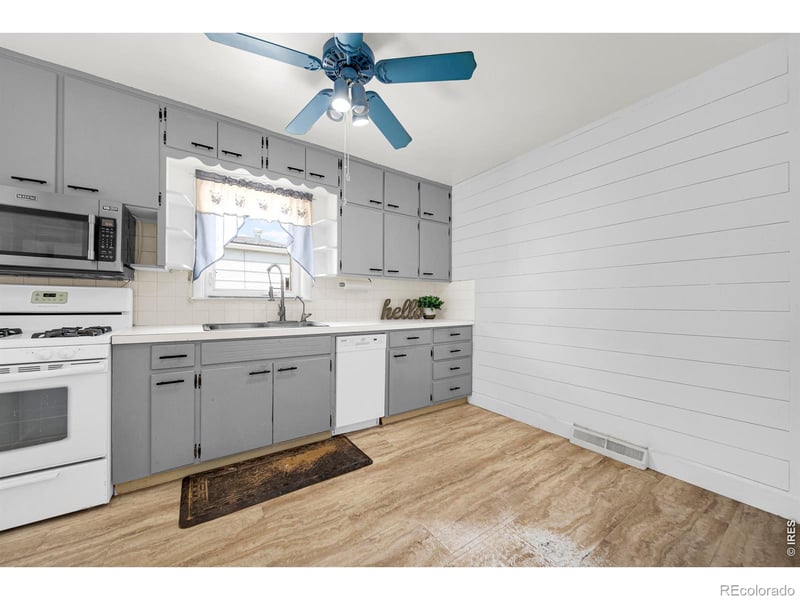 315 7th Ave, Sterling, CO 80751