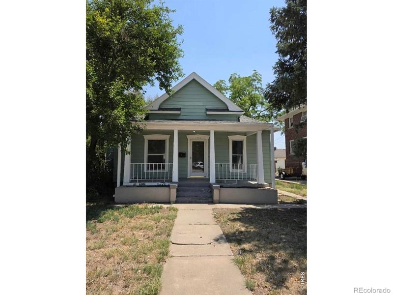 708 4th St, Sterling, CO 80751