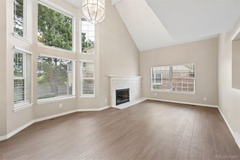 6043 E Briarwood Dr, Englewood, CO 80112