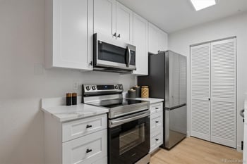 8015 W Eastman Pl #101, Lakewood, CO 80227