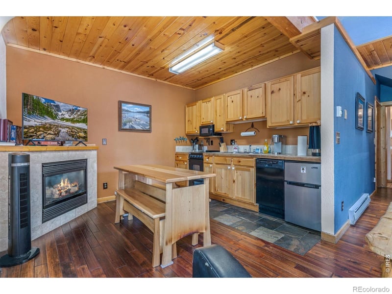 150 E Riverside Dr #4, Estes Park, CO 80517
