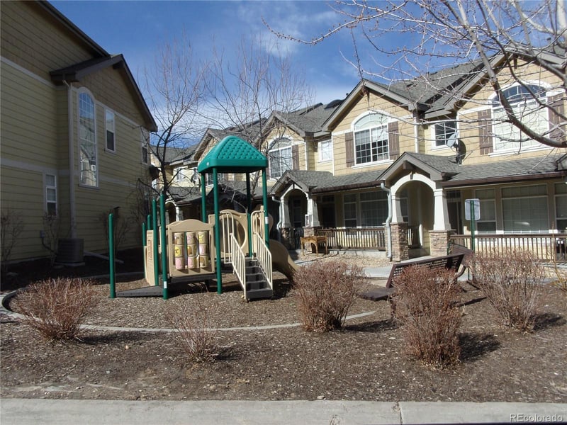 8338 Stonybridge Cir, Littleton, CO 80126