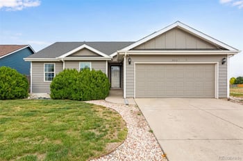 3810 Dove Ln, Evans, CO 80620