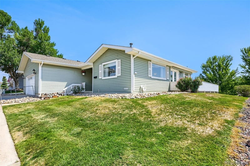 15 Carla Cir, Broomfield, CO 80020