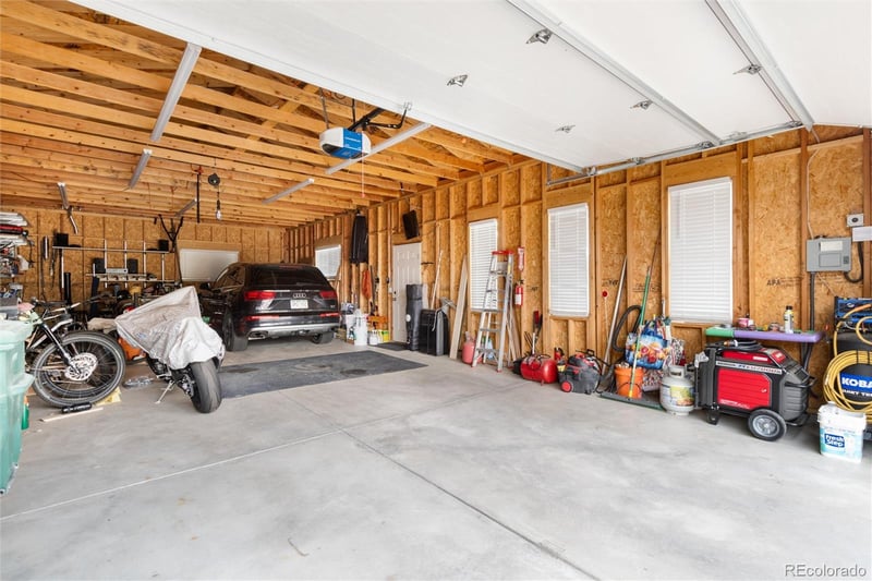 8055 Newman St, Arvada, CO 80005